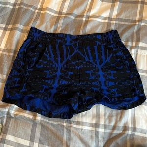 Great condition express shorts!!